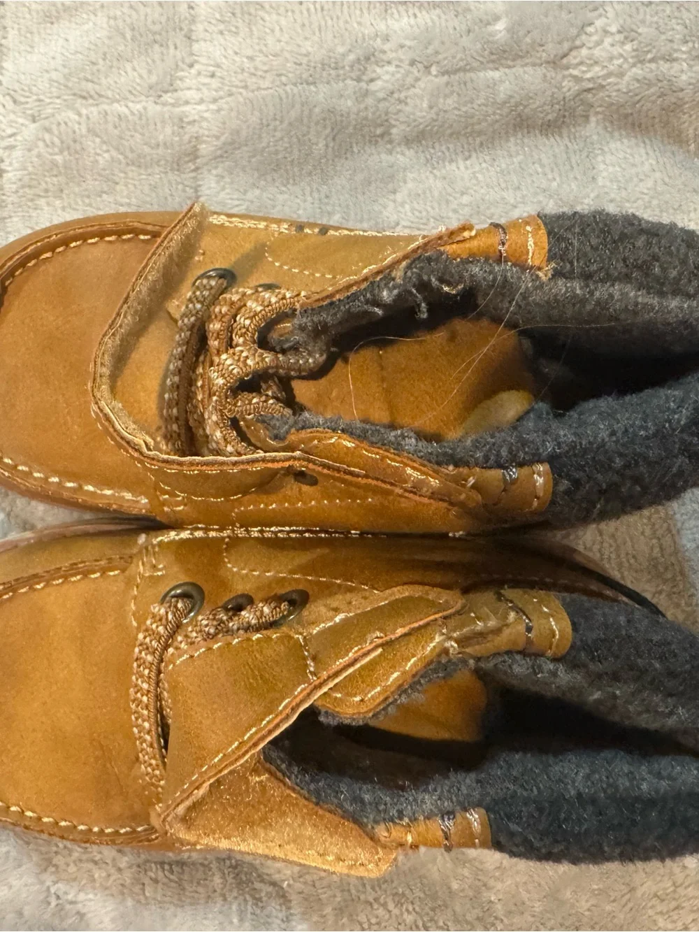 Crown Vintage soft suede